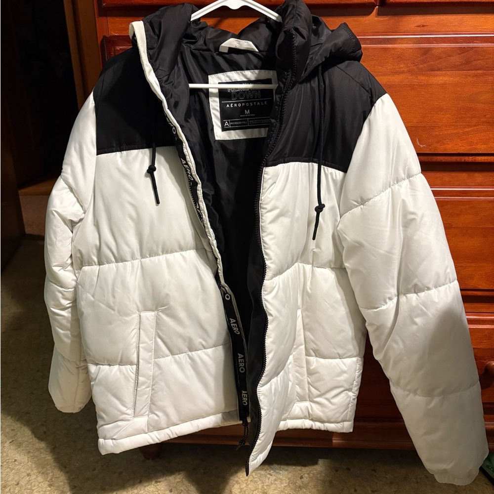 Aeropostale Black and White Puffer Jacket